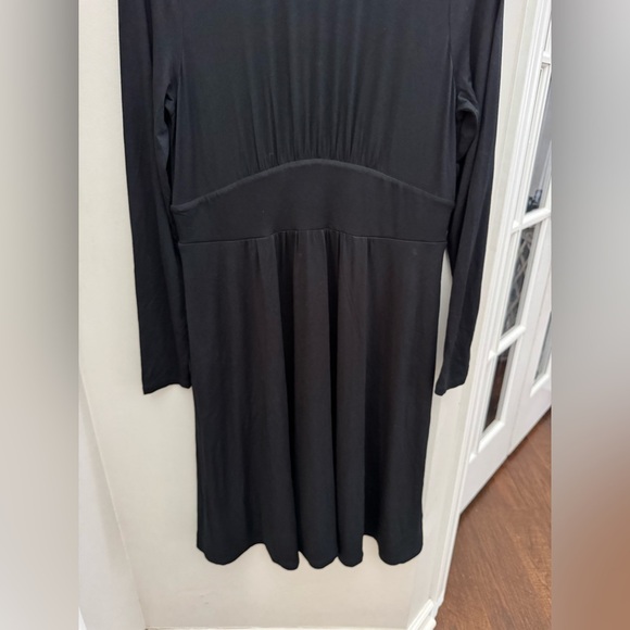 Boden Abigail Jersey Dress in Black - Picture 5 of 8